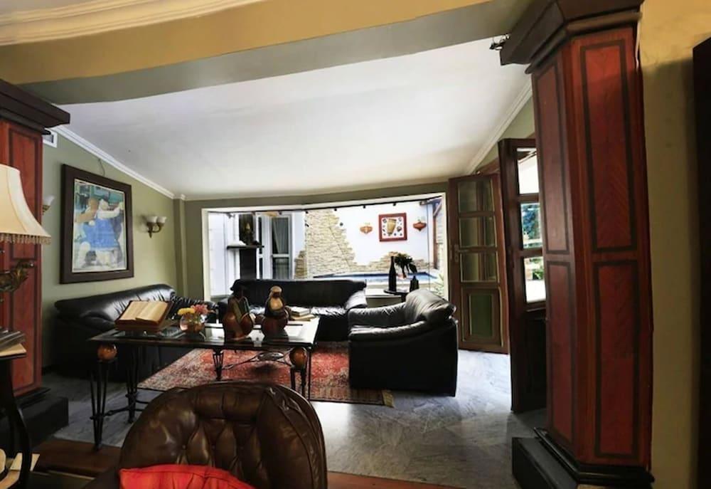 Hotel Casa Garcia 4*